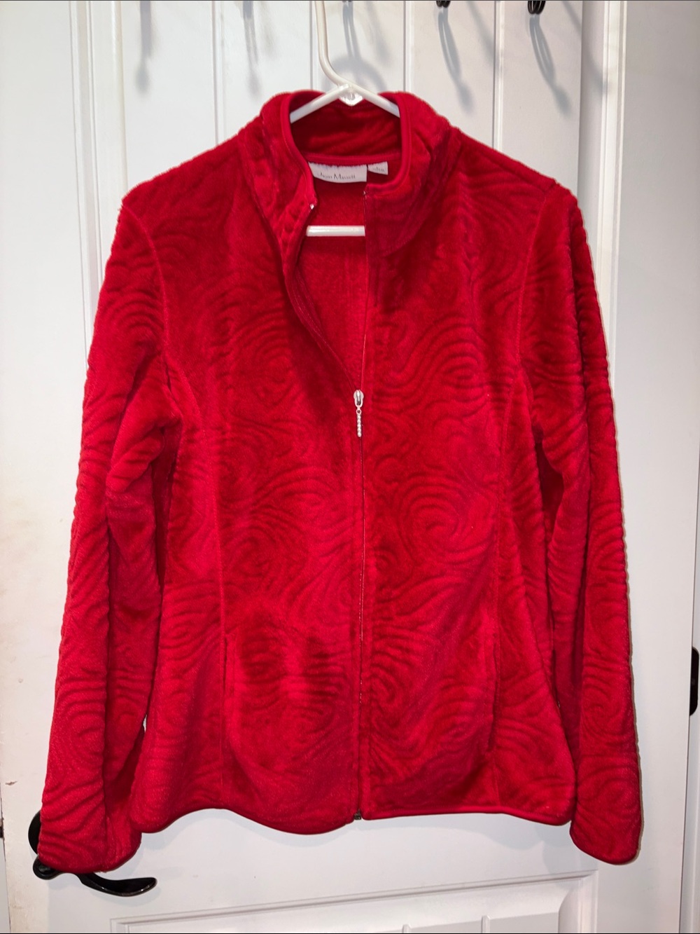 Women’s Red Textured Zip-Front Fleece Jacket by Jason Maxwell size large